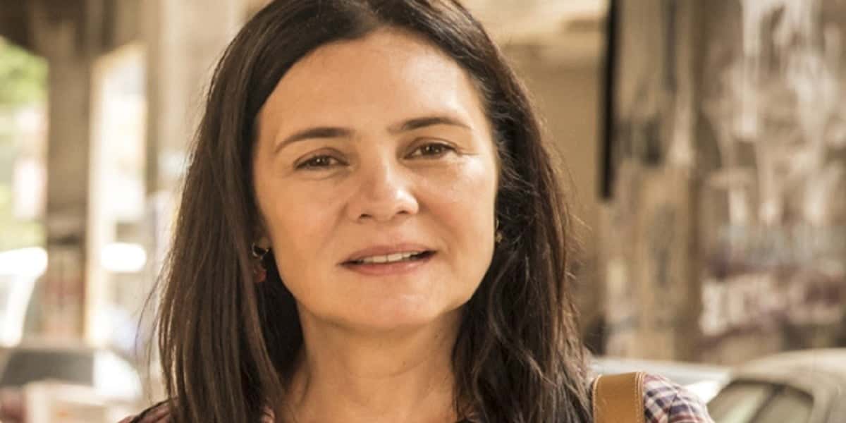 Adriana Esteves falou sobre momento complicado da carreira e como superou (Foto: reprodução)