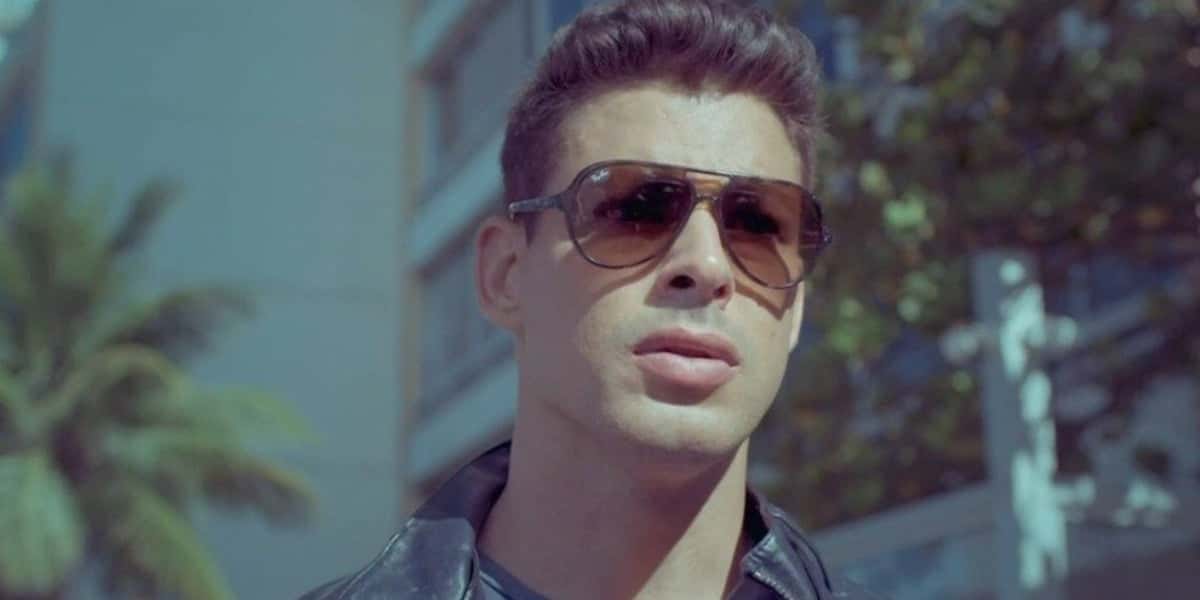 Christian, vivido por Cauã Reymond, em "Um Lugar ao Sol" (Foto: Reprodução/TV Globo)