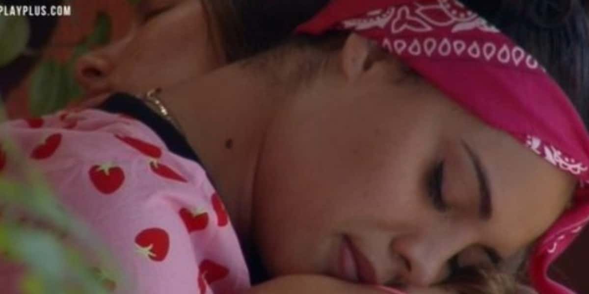 Dayane e Aline se acertam em A Fazenda 13 - Foto: Reprodução