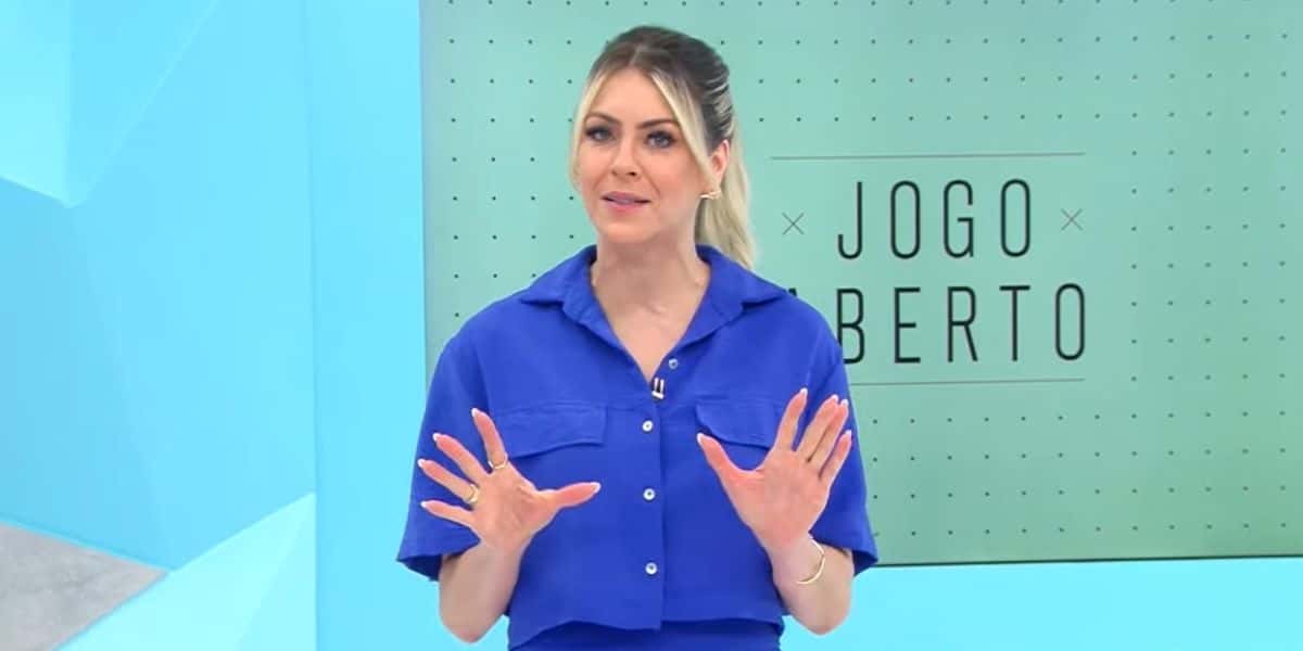 Renata Fan na abertura do Jogo Aberto (Reprodução: Band)