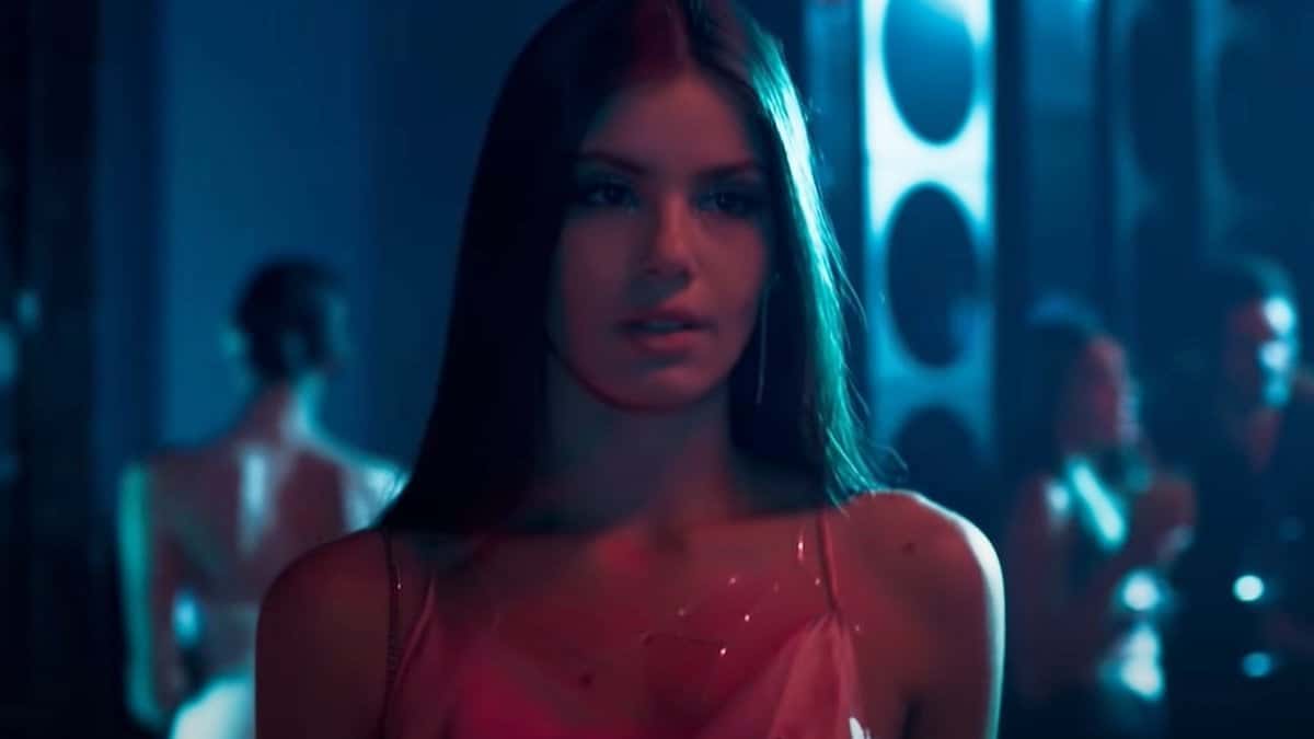 Exibida no Globoplay, Verdades Secretas 2 ajudou no crescimento repentino da Globo (Foto: Reprodução/TV Globo)