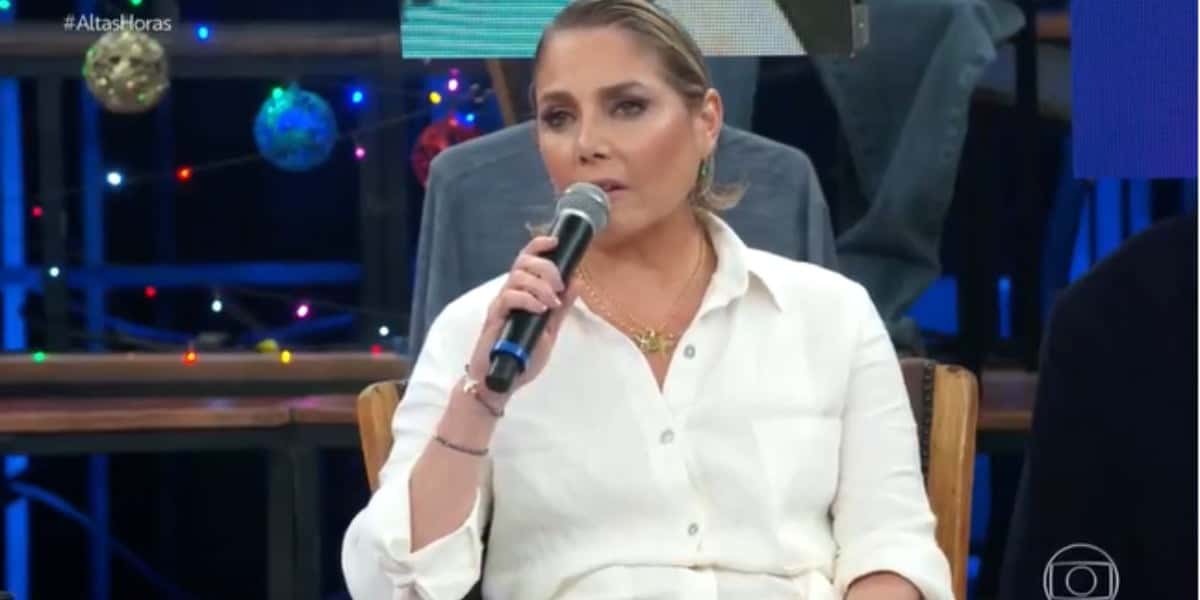 Heloísa Périssé no Altas Horas. (Foto: Reprodução / Globo)
