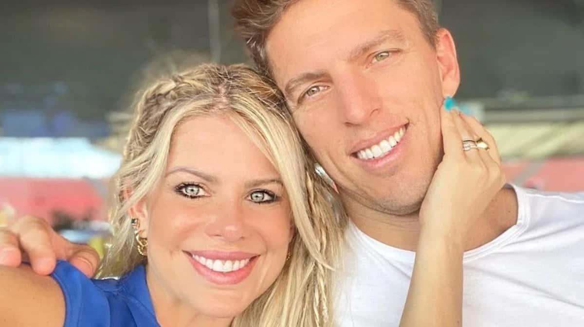 Ex de Karina Bacchi não registrou o filho, ajudou a criar, e agora implora para ver o menino: "Não tem direito" (Foto: Instagram)