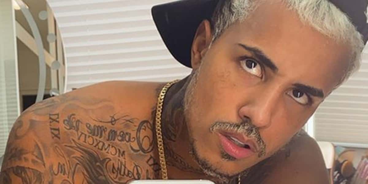 MC Livinho irá enfrentar processo Cívil e Criminal após ter agredido estudante em show (Foto: Reprodução/ Instagram)