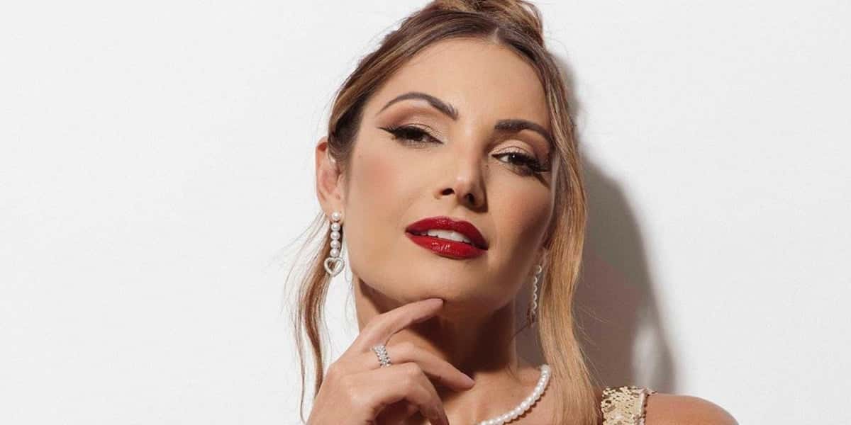 Patricia Poeta (Foto: Reprodução / Instagram)