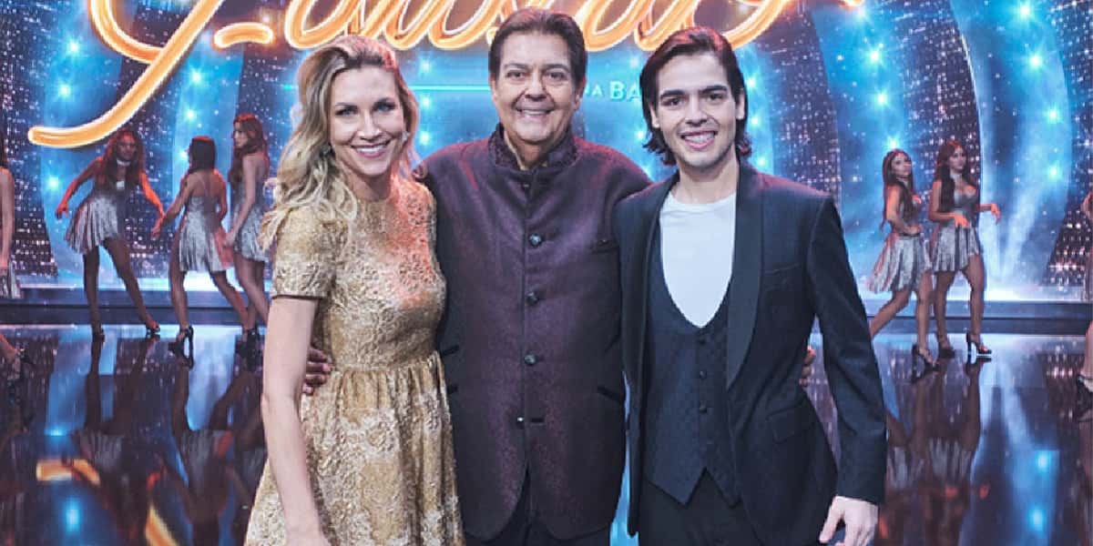 João Guilherme, Faustão e Anne Lotterman (Foto: Band)