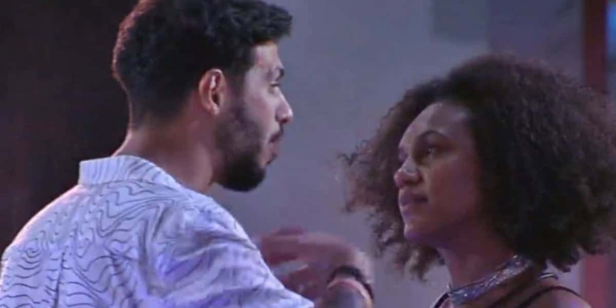 Rodrigo durante conversa com Jessilane no BBB22 (Foto: Reprodução)