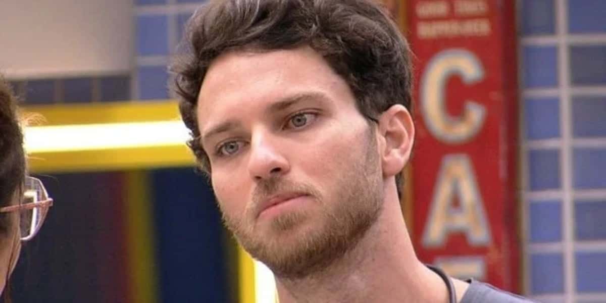 Lucas levou fora de Jessi no BBB22 (Foto: Reprodução)