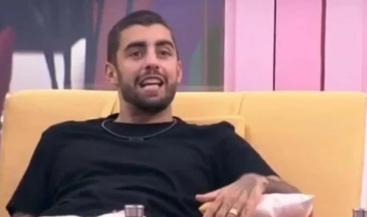 Pedro Scooby está confinado no BBB22 (Foto: Reprodução / Globoplay)
