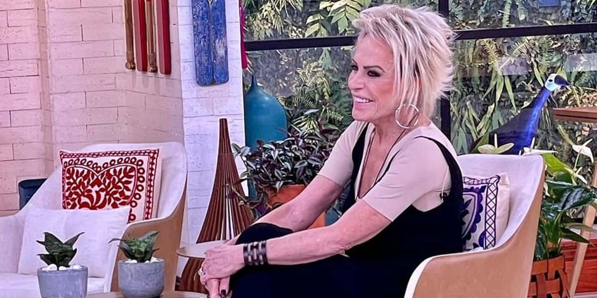 Ana Maria Braga esteve no Roda Viva, da Cultura (Foto: Reprodução / Instagram)