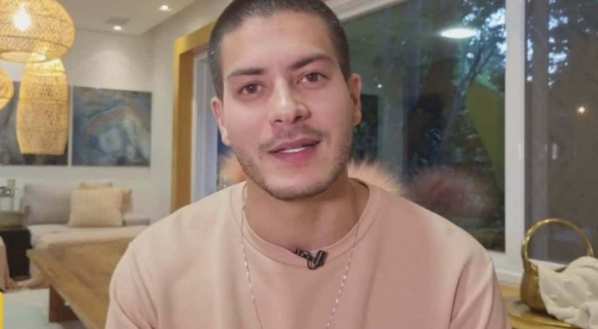 Arthur Aguiar está no BBB22 (Foto: Reprodução / Internet)
