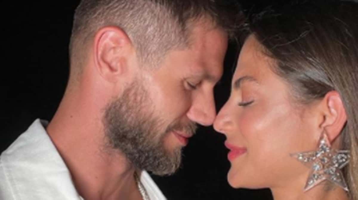 Jonas Sulzbach e Mari Gonzales anunciam casamento em 2022 (Foto: Instagram/ Reprodução)