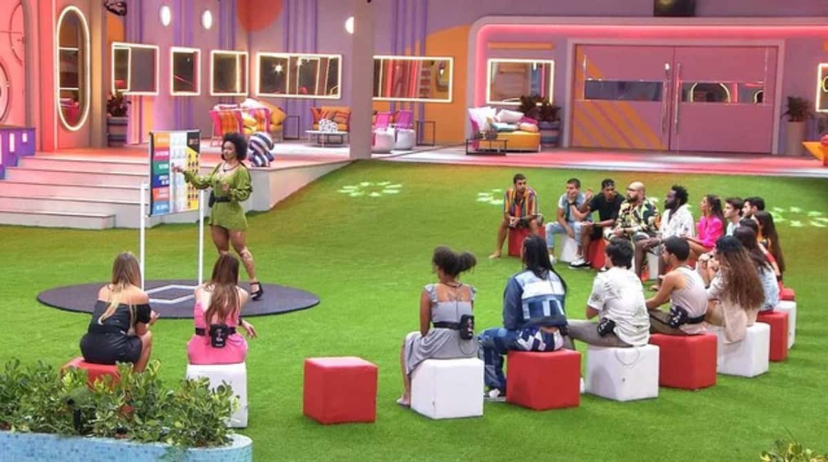 Natália foi a primeira a iniciar o jogo da discórdia (Foto: Reprodução / Globoplay)