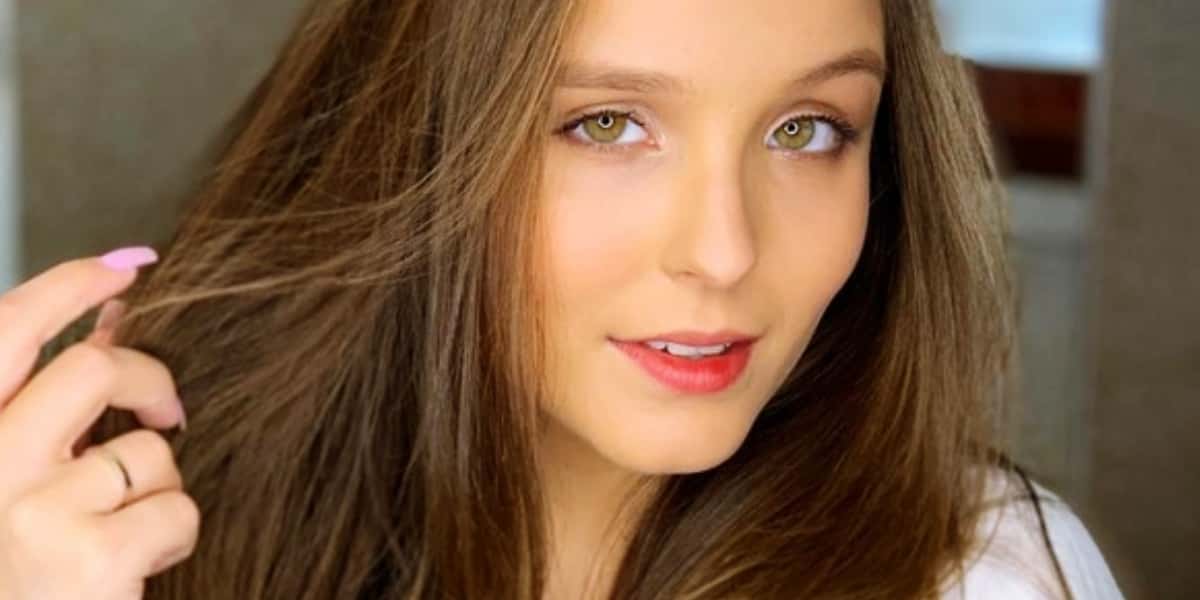 Larissa Manoela está faturando alto na Globo (Foto: Revista Quem)