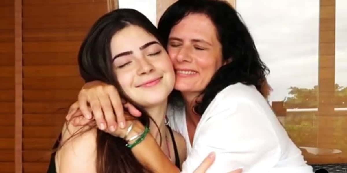 Jade Picon e sua mãe (Foto: reprodução)