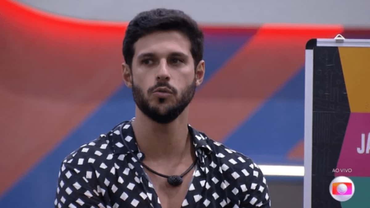 Rodrigo lavou roupa suja com Arthur Aguiar (Foto: Reprodução / Globoplay)