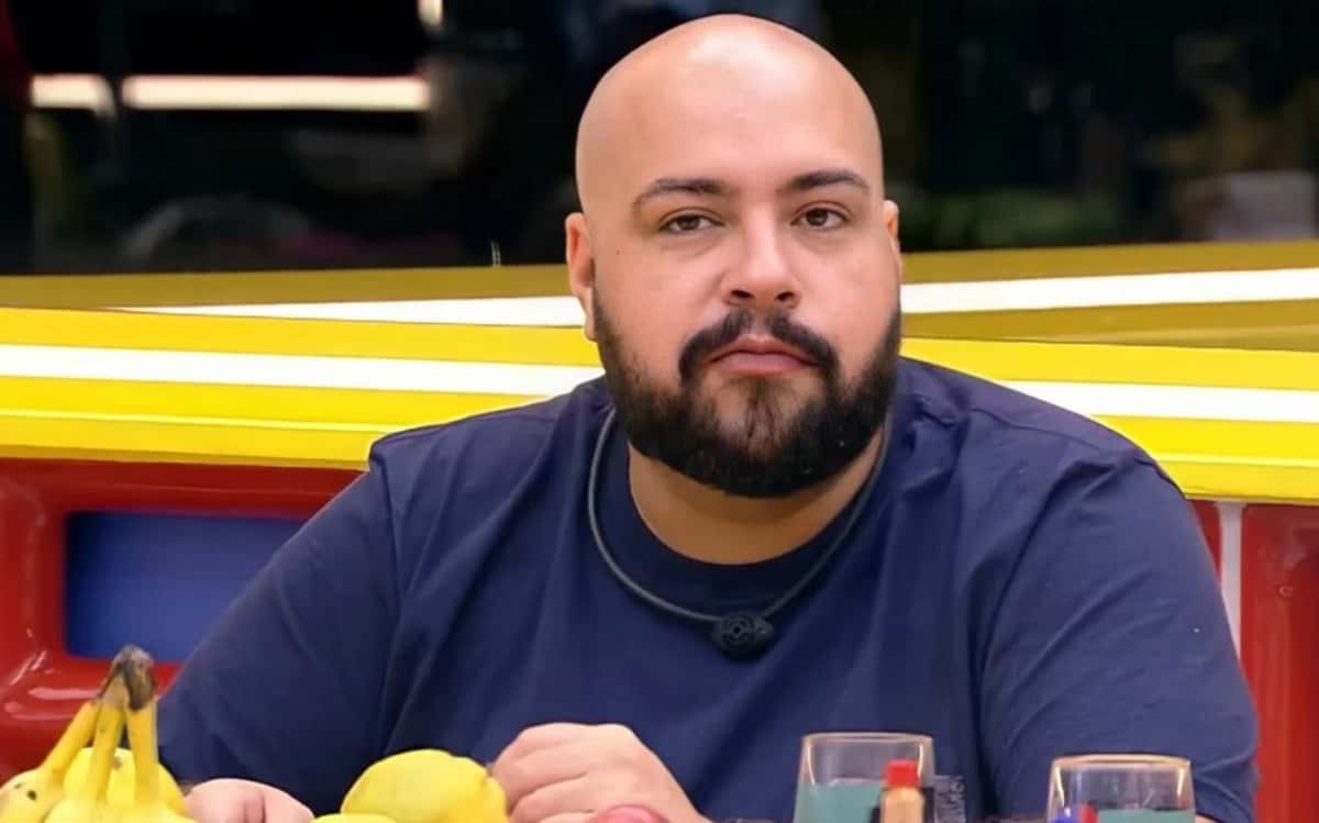 Tiago Abravanel discorda de Rodrigo no BBB22 (Foto: Reprodução / Globoplay)