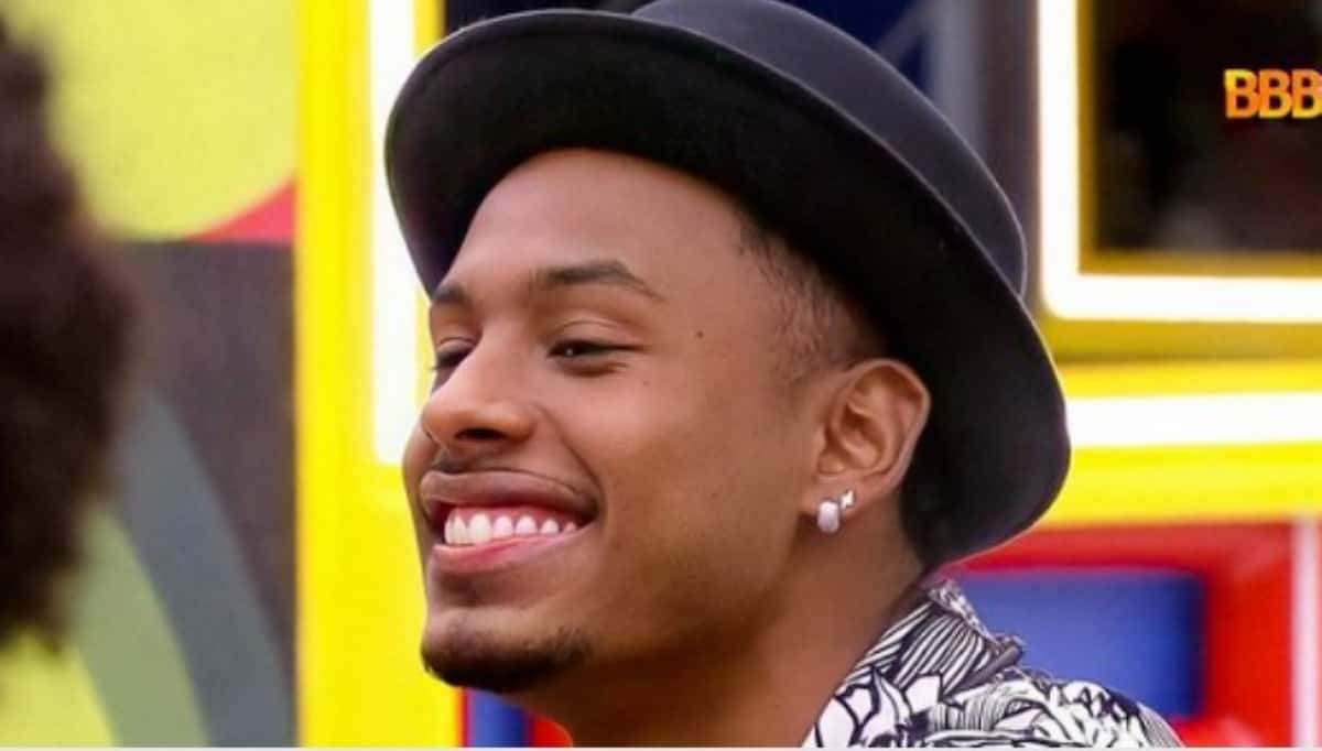 Paulo André detalhou como funciona o sexo na Vila Olímpica (Foto: Reprodução / Globoplay)