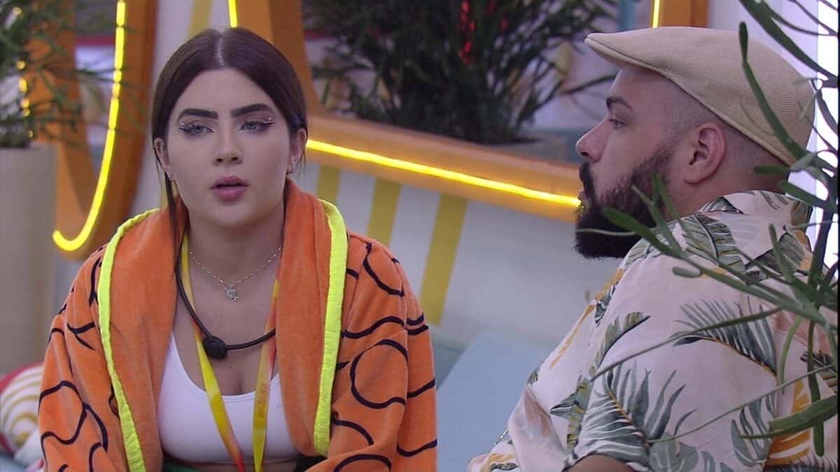 BBB22: Jade Picon toma esporro de Tiago Abravanel (Foto: Reprodução)