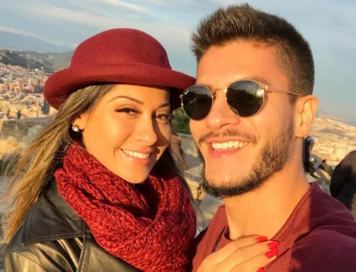 Maíra Cardi recebeu críticas por perdoar traições de Arthur (Foto: Reprodução / Internet)