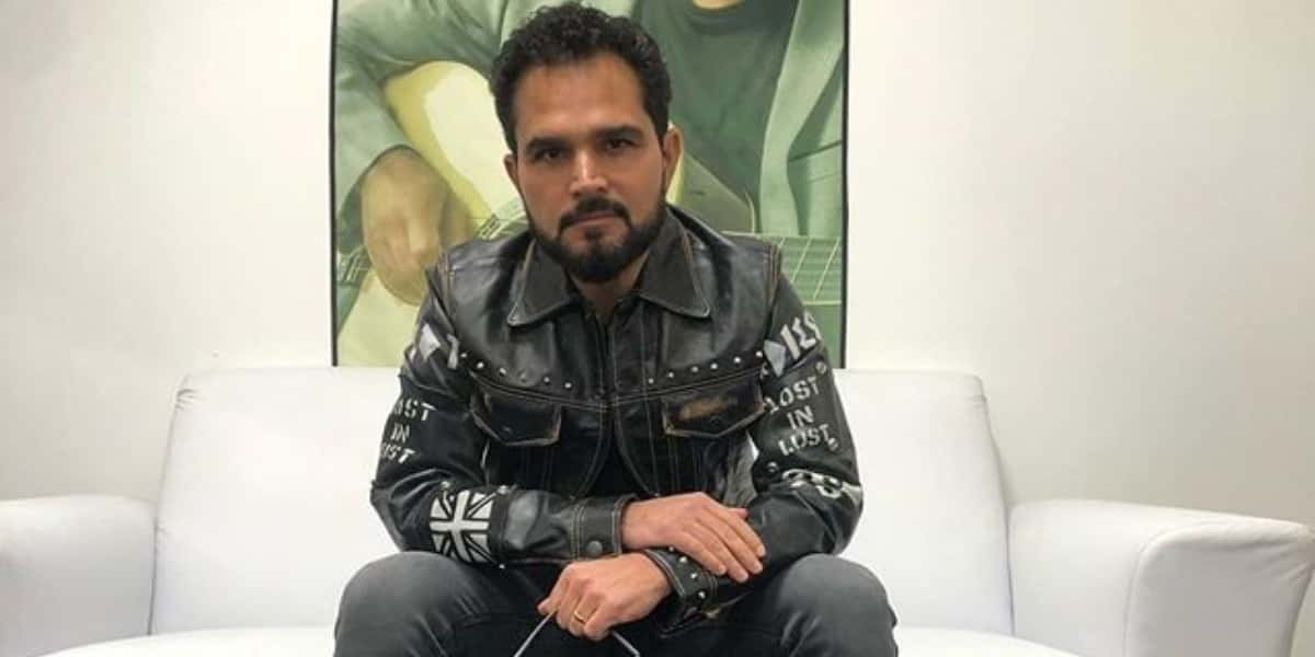 Luciano Camargo se declara para filhas (Foto: Reprodução)