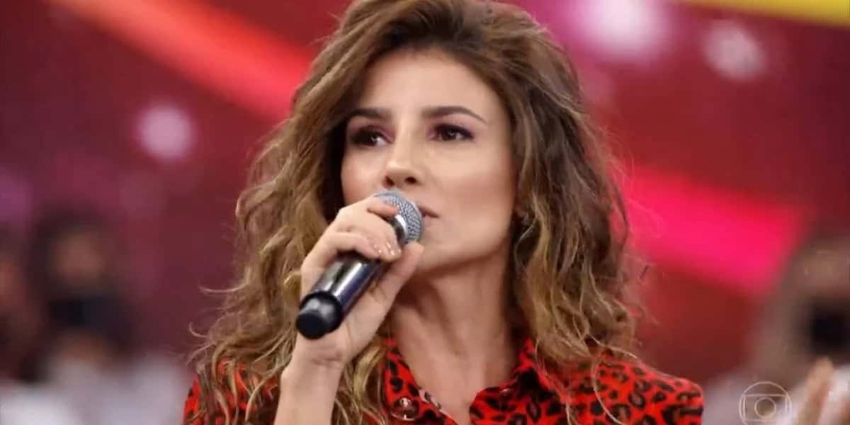 Paula Fernandes se declara para mulher (Foto: Divulgação)