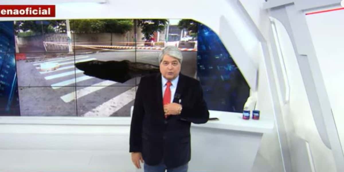 Datena no "Brasil Urgente" (Foto: Reprodução/Band)