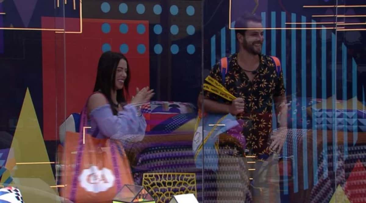 Gustavo e Larissa movimentaram a casa do BBB22 (Foto: Reprodução / Globoplay)