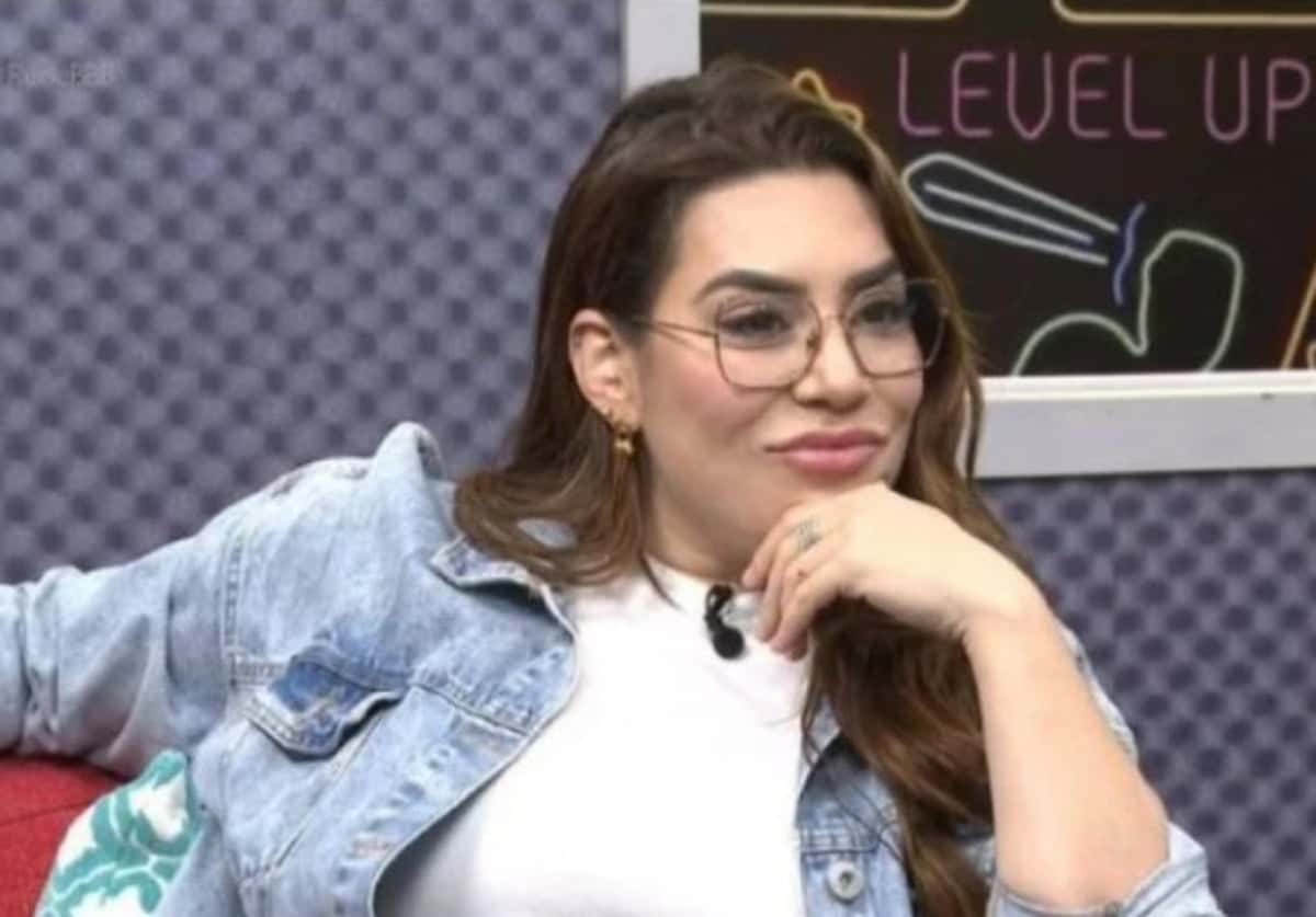 Naiara está decepcionada com o elenco do BBB22 (Foto: Reprodução / Globoplay)