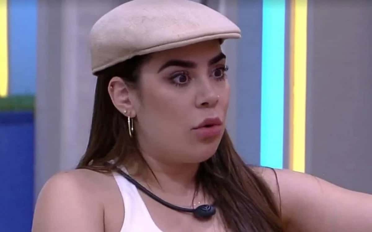 Naiara e Natália voltam a se estranhar (Foto: Reprodução / Globoplay)