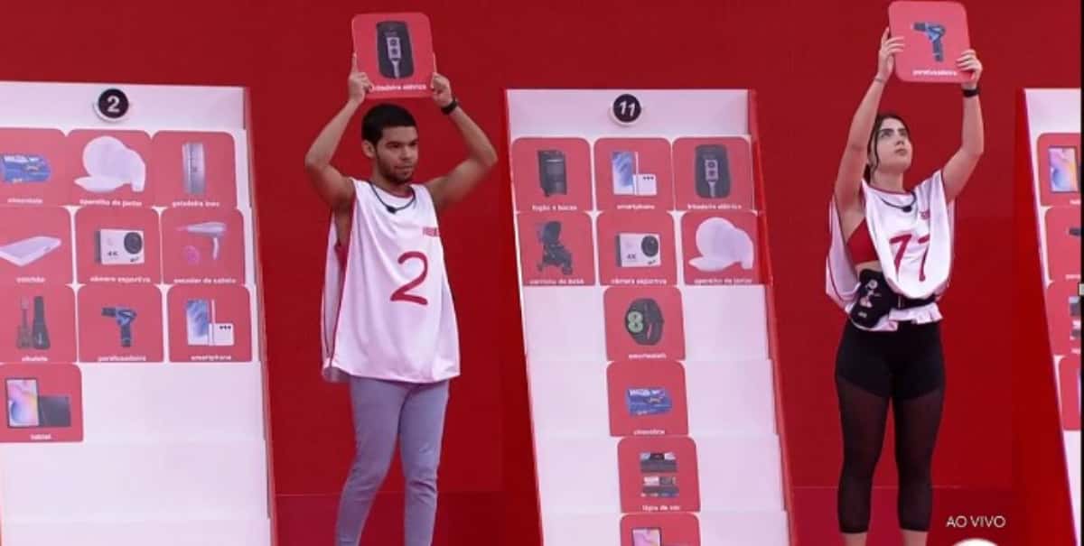 Vyni e Jade disputaram a final da prova do líder do BBB22 (Foto: Reprodução / Globoplay)