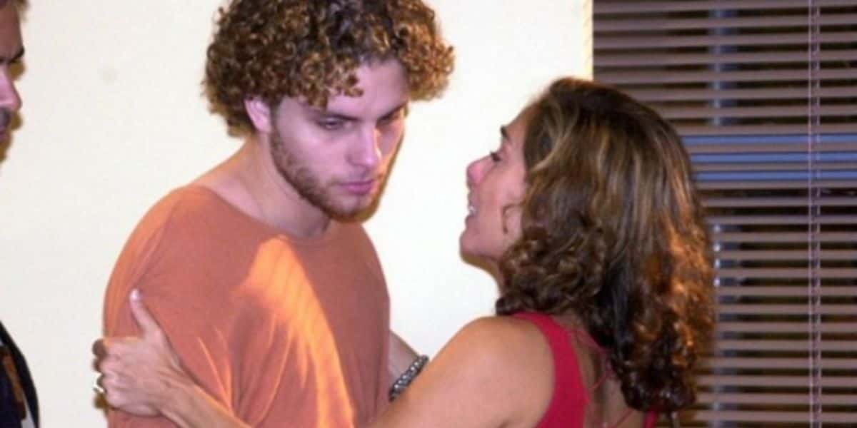 Thiago Fragoso como Nando em O clone