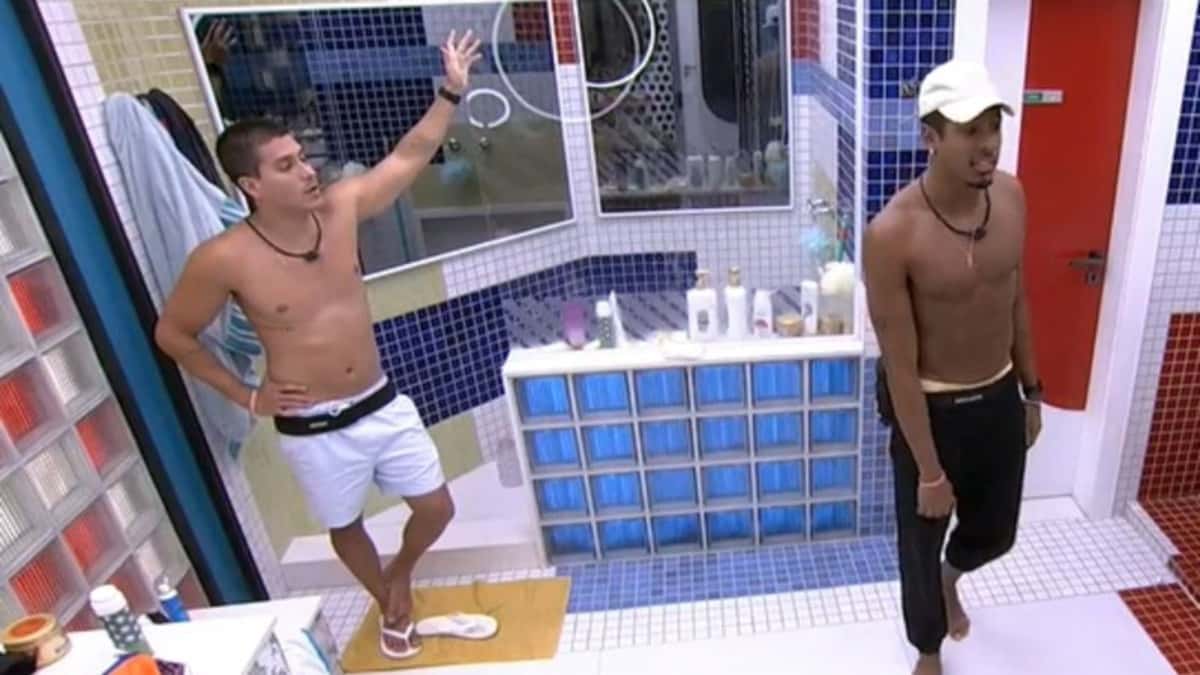 BBB22: Paulo André se estressa com Arthur Aguiar (Foto: Reprodução)