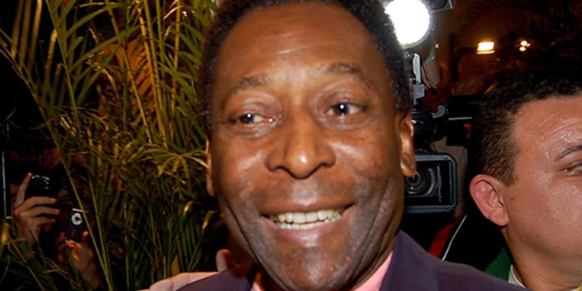Pelé segue internado no hospital Albert Einstein (Foto: AgNews)