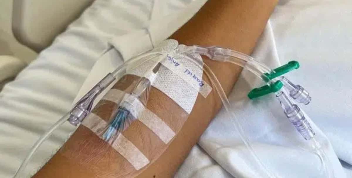 Ex A Fazenda publica foto de internação para realizar nova rinoplastia (Reprodução/ Instagram)