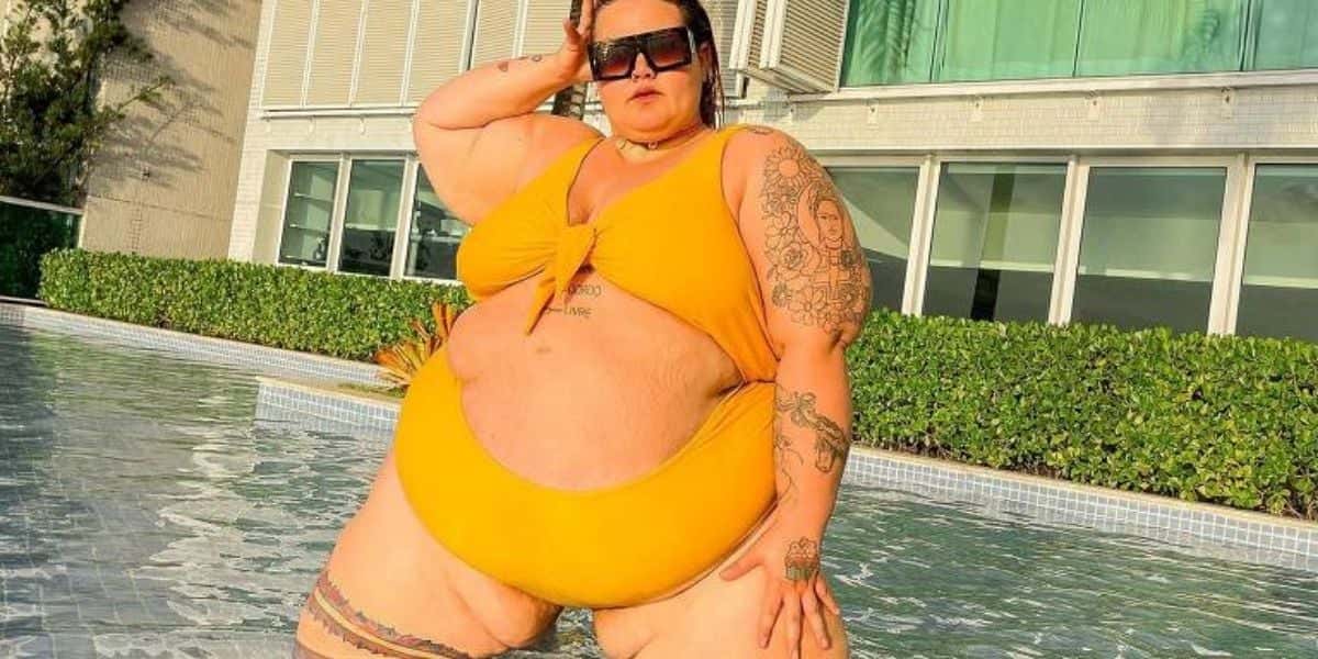 Thais Carla vai omar providências contra enfermeira que falou do corpo dela (Divulgação)