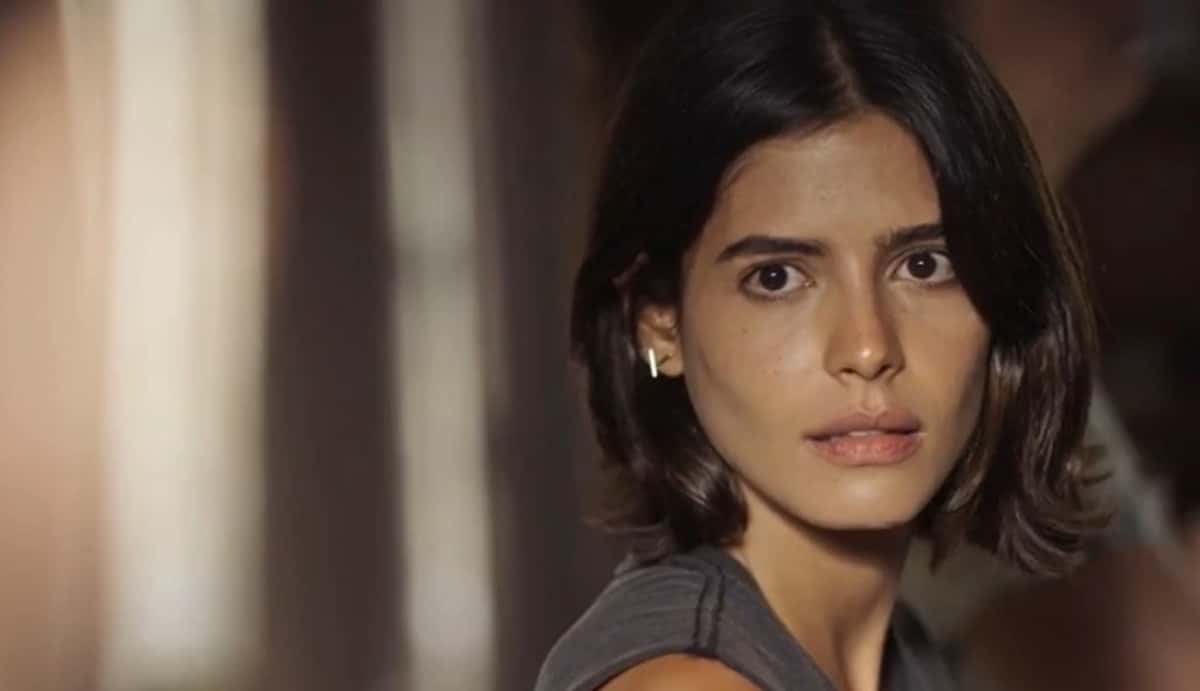 Guta (Julia Dalavia) em Pantanal (Foto: Reprodução / Globo)