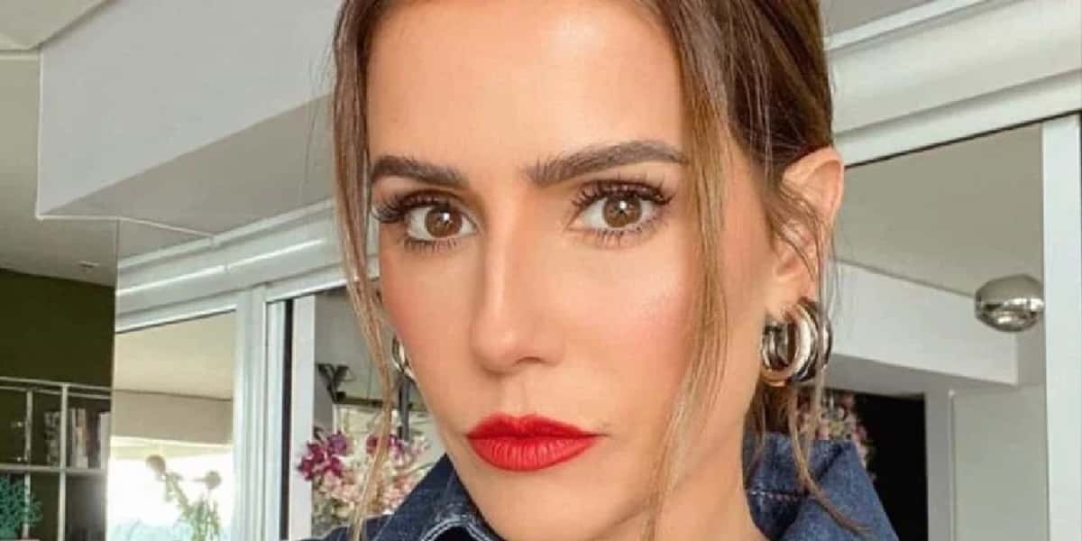 Deborah Secco confessou não ter gostado de resultado de procedimento estético (Foto: Divulgação)