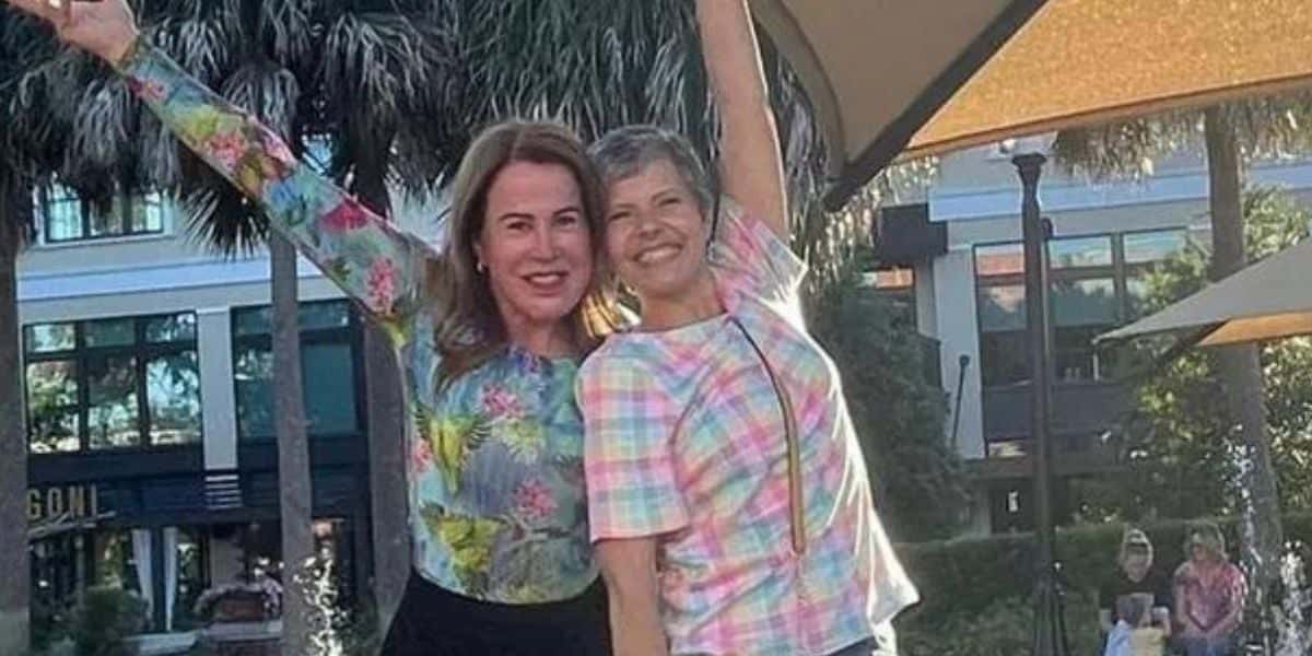 Zilu Godoi e Rose Miriam Matteo aparecem radiantes em cliques feitos a cidade de Orlando - Foto: Reprodução Instagram