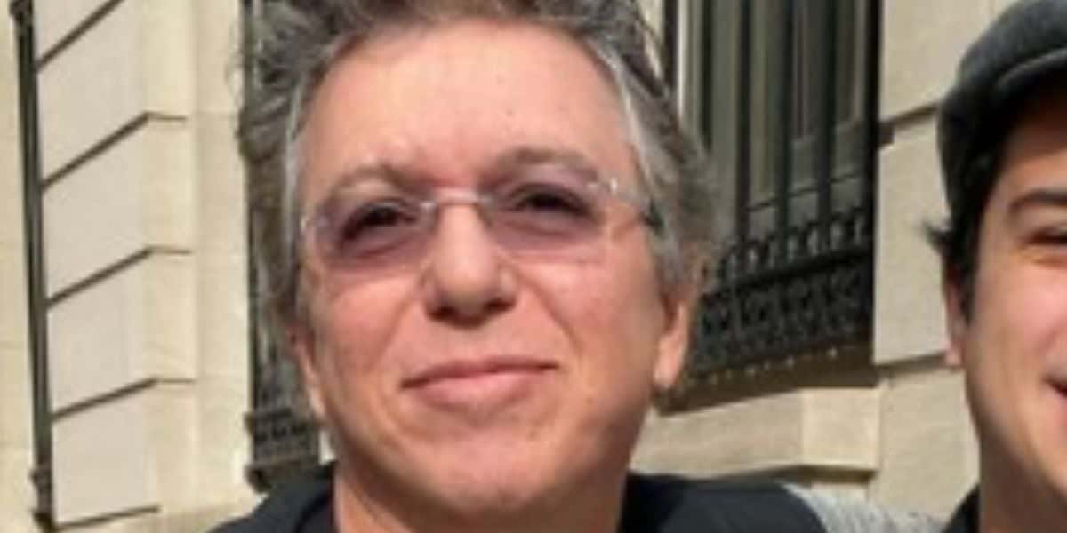 Boninho divulga foto de filho quase nunca visto, choca e para muitos ele é o garoto mais lindo do Brasil (Foto: Reprodução)