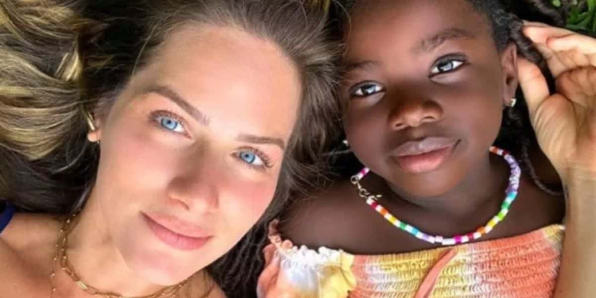 Gio Ewbank surpreende ao expor o que filha pediu pra ela e confirma em vídeo: "Eu não resisti" (Foto: Reprodução)