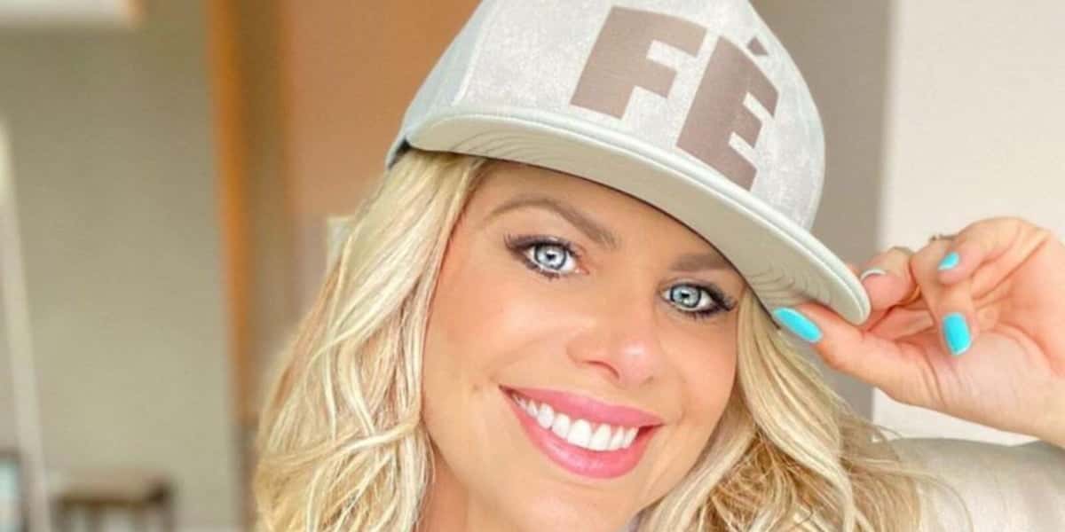 Karina Bacchi - Foto: Reprodução