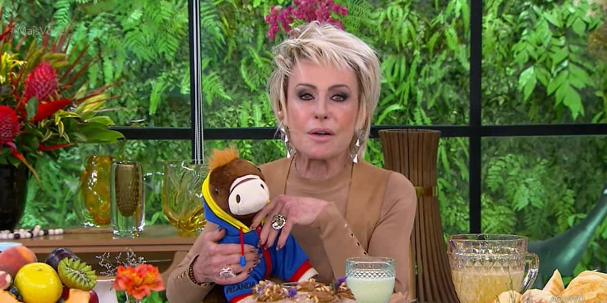 Ana Maria Braga no Mais Você (Foto: Reprodução / TV Globo)