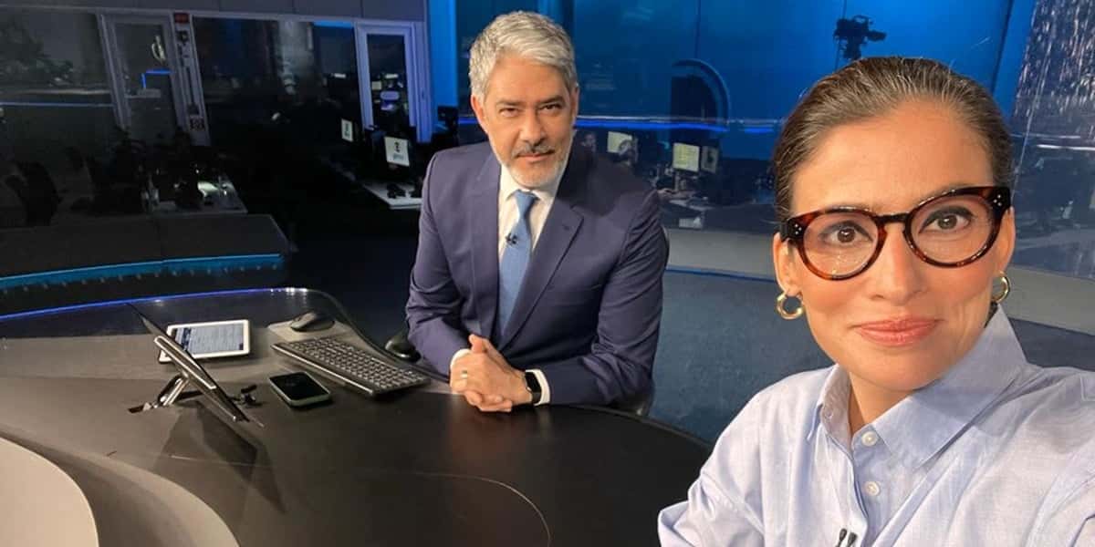 William Bonner e Renata Vasconcellos na bancada do Jornal Nacional (Foto: Divulgação / TV Globo)