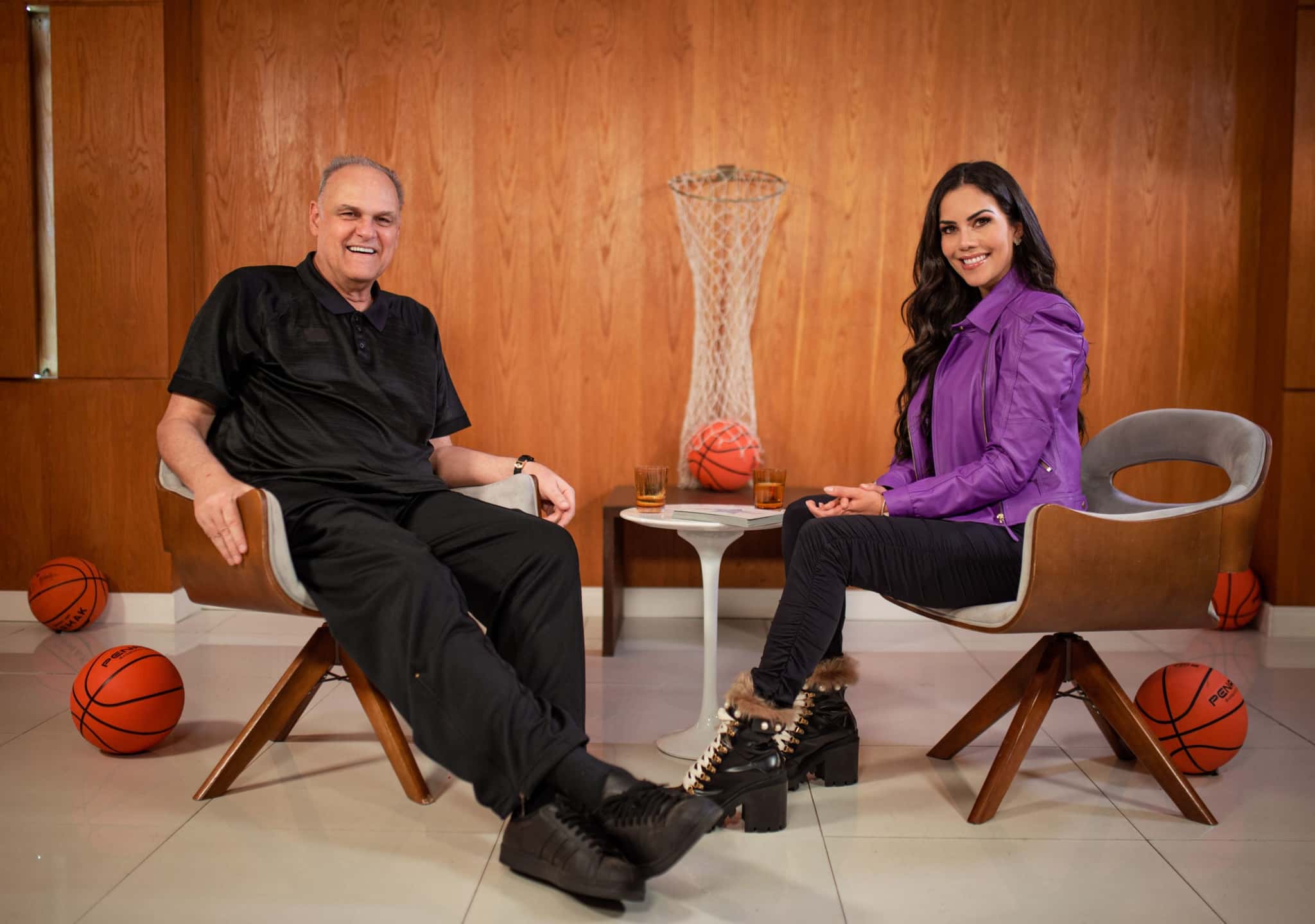 Oscar Schmidt e Daniela Albuquerque (Foto: Divulgação/RedeTV!)