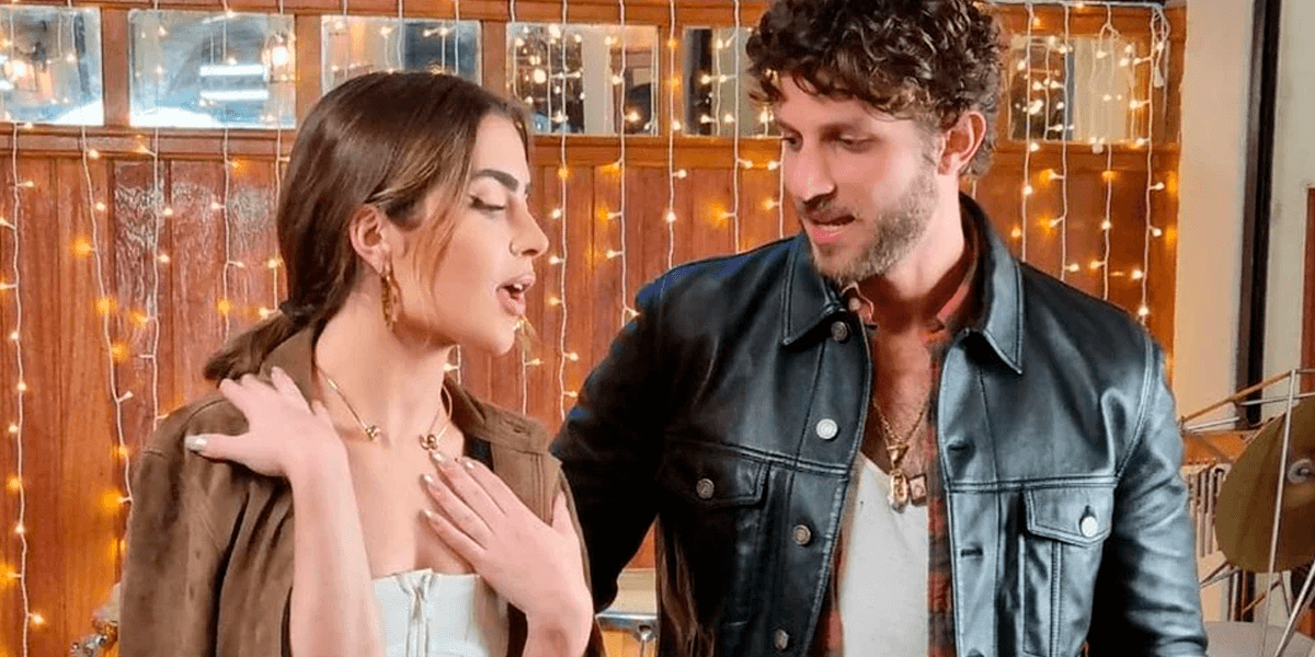 Chiara (Jade Picon) e Ari (Chay Suede) na novela Travessia