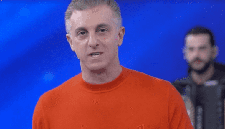 Luciano Huck comanda o Domingão' (Foto: reprodução)