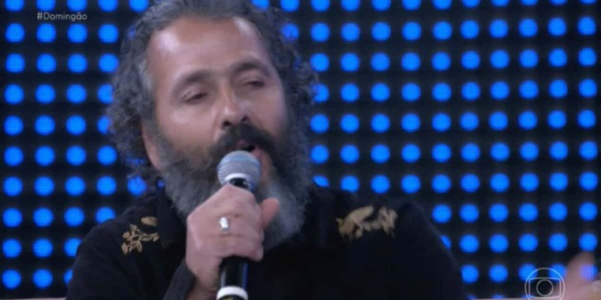 Marcos Palmeira foi surpreendido com a presença da esposa gata no Domingão com Huck (Foto: Reprodução)