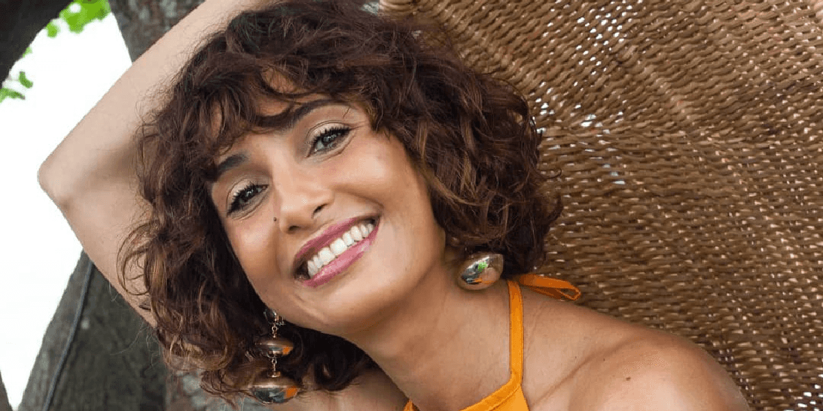 Camila Pitanga surgiu aos beijos com grande amor em aeroporto (Foto: Divulgação)