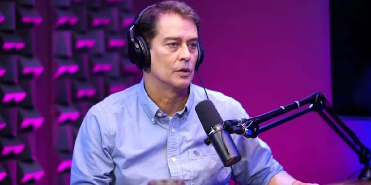 "Será que vão querer me com#r", Marcelo Antony fala a verdade sobre testa do sofá na Globo e detalha - Reprodução
